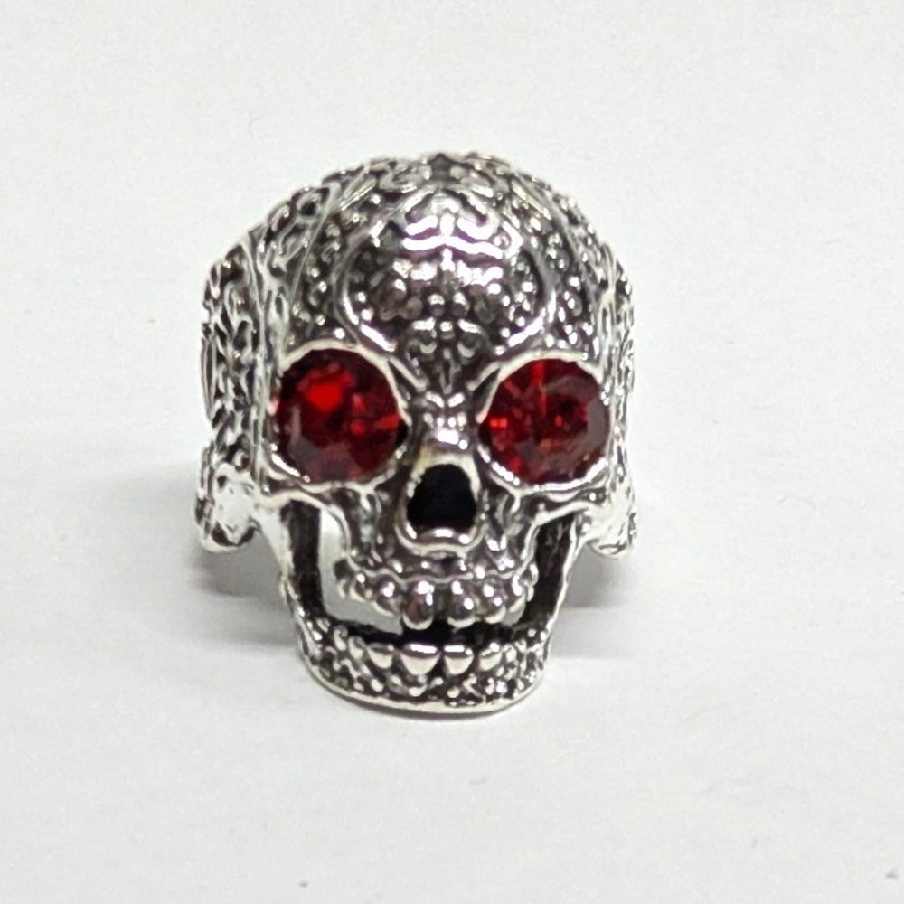 New Skull Ring Mens Womens Size 8‎ Silver Tone Red Rhinestone Eyes Gothic Biker